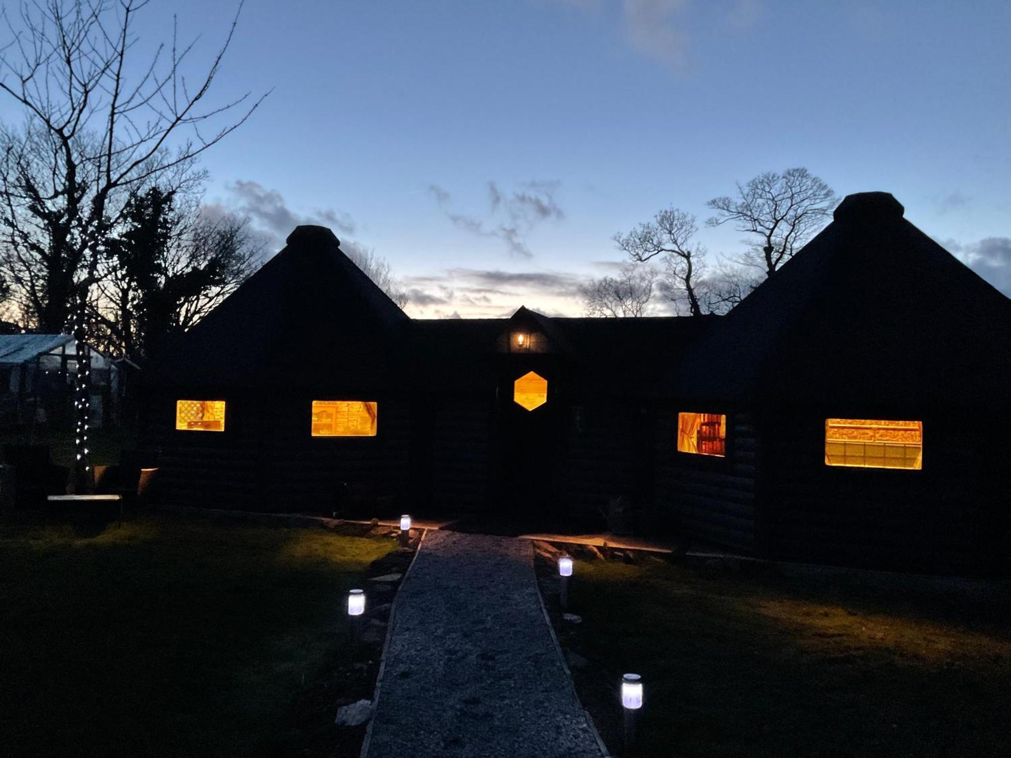 The Wizards Cauldron -Harry Potter Themed Villa Lewannick Eksteriør bilde